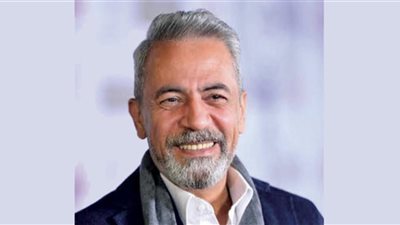 صبري فواز يتمنى العمل مع منة شلبي ويرفض فكرة 