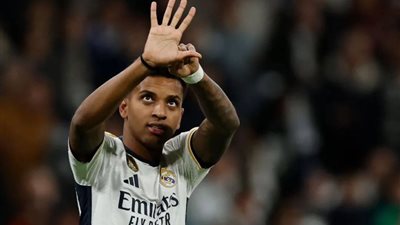 ريال مدريد يفوز على غرناطة ويبقى متصدراً