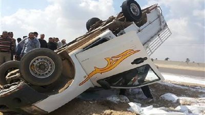 حادث انقلاب سيارة يصيب 4 أشخاص فى الفيوم