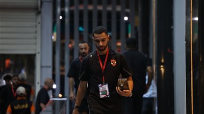 طبيب الأهلي يعلن تفاصيل إصابة عمرو السولية