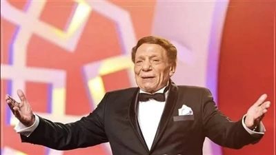 أشرف زكي يكشف حقيقة وفاة عادل إمام