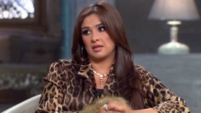 ياسمين عبد العزيز تكشف سبب أزمتها الصحية: كان عندى أكياس في الرحم