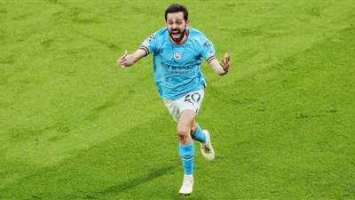 رسميًا.. مانشستر سيتي يمدد عقد بيرناردو