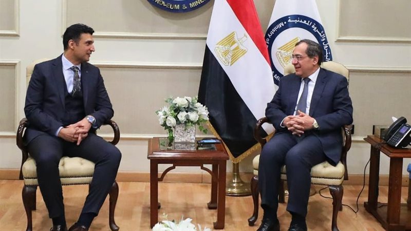 طارق الملا||وزير