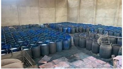 كواليس ضبط مصنع للأسمدة الزراعية مجهولة المصدر بـ القليوبية