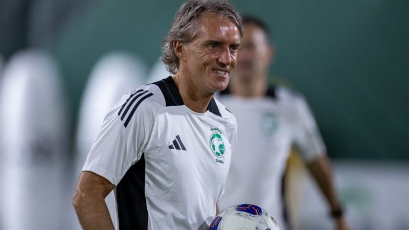 المدرب الإيطالي روبروتو