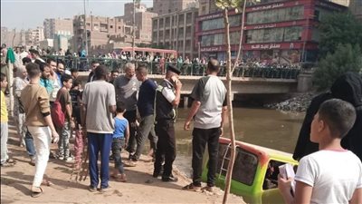 انقلاب أتوبيس محمل بالركاب في ترعة بـ شبرا الخيمة