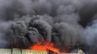 ماس كهربائي وراء حريق مصنع قطن بـ الغربية