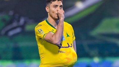 بيراميدز يطلب ضم محمد شريف.. مصدر يكشف موقف اللاعب
