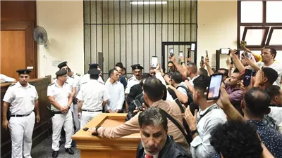 دفاع أحمد فتوح قبل بدء المحاكمة: موكلي حالته النفسية جيدة بعد التصالح