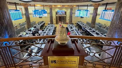 البورصة المصرية تشهد ارتفاعات قوية والتجارة والسياحة في الصدارة