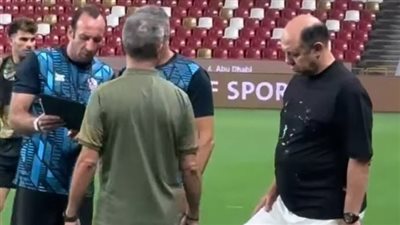 سليمان ونصوحي يدعمان لاعبو الزمالك قبل مواجهة الأهلي بنهائي السوبر المصري