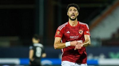 آدم كايد يقترب من الزمالك.. ووسام أبو علي يودعه بالمطار.. «أراك قريبا»