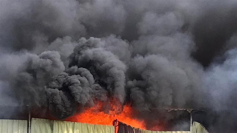 حريق في مصنع قطن