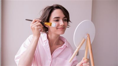 5 وصفات طبيعية للحصول على بشرة صحية وخالية من العيوب 