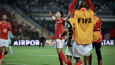 الأهلي يسحق العين بثلاثية نظيفة ويحصد كأس القارات الثلاث