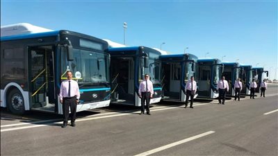 النقل توفر أتوبيسات لنقل رواد المنتدى الحضري العالمي بـ المجان