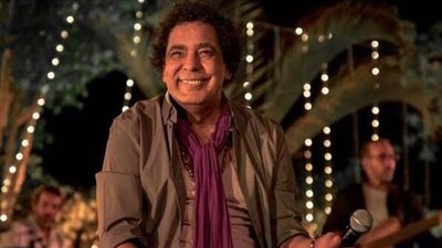 بكلمات مؤثرة.. محمد منير ينعي حسن يوسف ومصطفى فهمي 