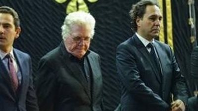 نجوم الفن يقدمون واجب العزاء في مصطفى فهمي