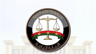 فريق من النيابة العامة يعاين عقار أسيوط المنهار