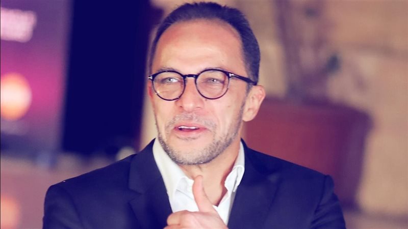 الفنان أحمد طارق