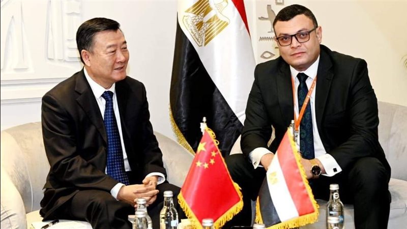 وزيرالإسكان ونظيره