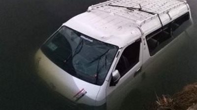 فرح تحول لعزاء.. مصرع 4 أشخاص أثر انقلاب ميكروباص بترعة في سوهاج