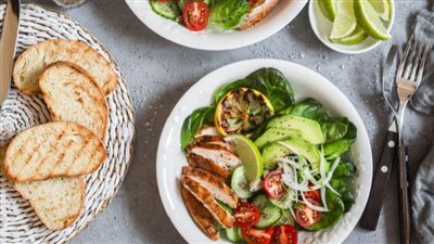 أفكار عشاء صحي ولذيذ: وصفات سريعة وسهلة لتحضير وجبات متوازنة