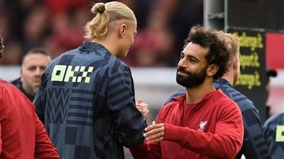 محمد صلاح يتخطى هالاند برقمين قياسي في الدوري الإنجليزي