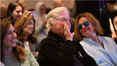 حضور حسين فهمي حفل توقيع كتاب «فن الخيال» بمهرجان القاهرة 