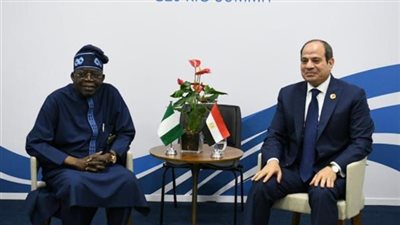 السيسي وتينوبو يبحثان التعاون الاقتصادي ومكافحة الإرهاب