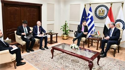 تعاون مصري يوناني لتعزيز التنمية المستدامة في قطاع الطاقة 