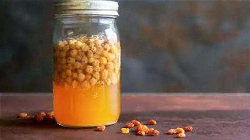 ماء الزبيب