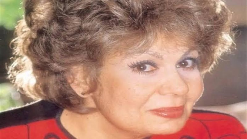 الفنانة خيرية أحمد