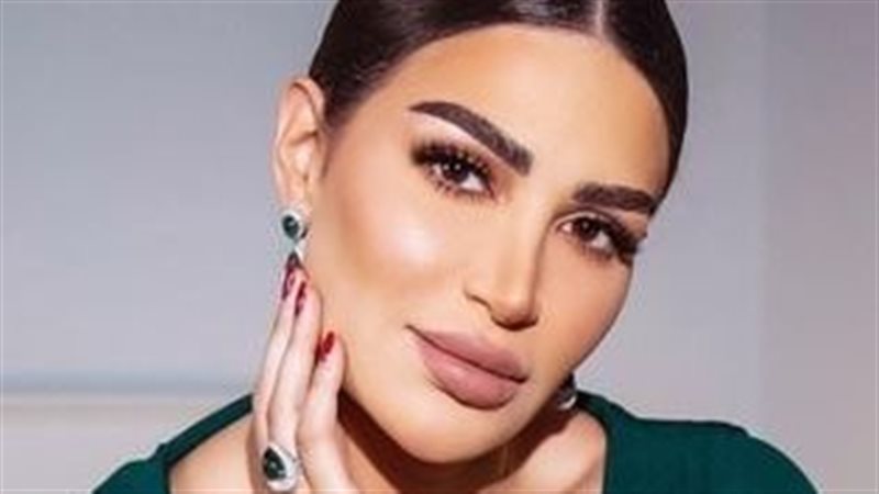 سارة نخلة
