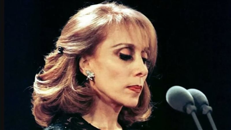 الفنانة فيروز