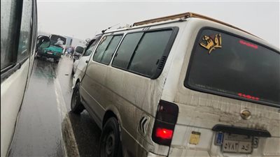 حادث تصادم 5 سيارات يعيق الحركة المرورية على الطريق الدائري بالقليوبية