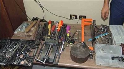 كواليس ضبط عامل حول منزله لورشة تصنيع أسلحة نارية بالقليوبية