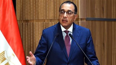 رئيس الوزراء يوجه بزيادة الاستفادة من المساحات الاستثمارية بمطار إمبابة