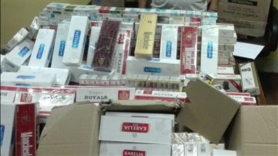 أمن مطروح يضبط مهرب السجائر جمركياً ويصارد آلاف العبوات 