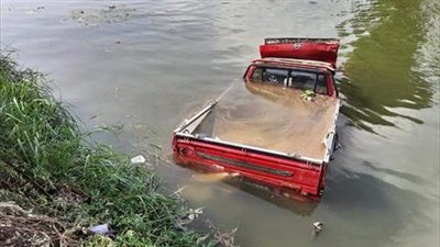 بالأسماء.. حادث انقلاب سيارة بترعة يودي بحياة شخصين ويصيب آخرين بالدقهلية