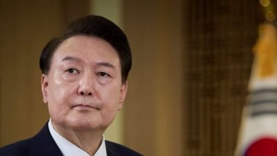 احتجاز الرئيس المعزول يون سيوك يول بكوريا الجنوبية