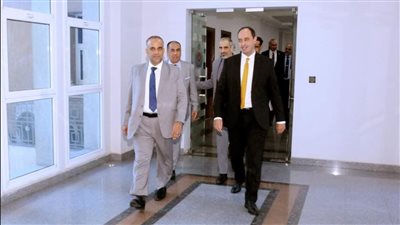 زيارة وفد من سلطنة عمان لصندوق مكافحة الإدمان.. تفاصيل