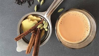 في خطوات بسيطة.. طريقة عمل شاي الكرك