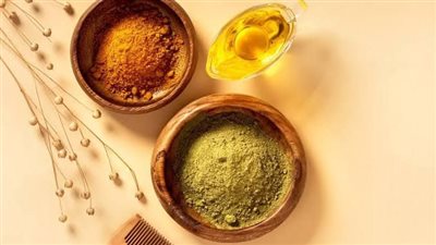 أصل الحناء وفوائدها الصحية والتجميلية: الترطيب وشفاء الجروح