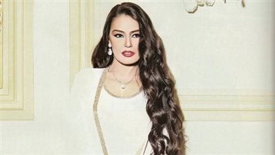 شريهان تبهر الجمهور بإطلالة رقيقة بـ عيد ميلادها الـ60