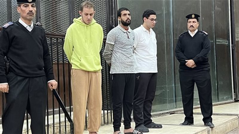 المتهمين