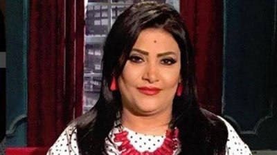 بدرية طلبة تستقبل عزاء زوجها بحضور أشرف زكي