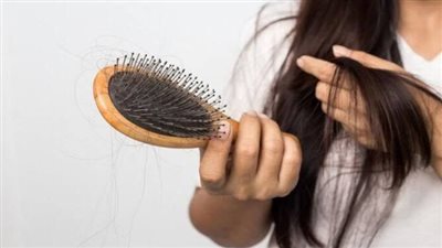 لماذا يزداد تساقط الشعر في الشتاء؟.. اكتشف الأسباب والعلاجات