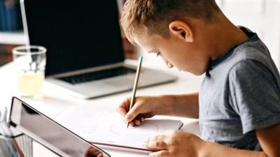 بخطوات بسيطة: سر تحفيز طفلك على المذاكرة والتركيز قبل الامتحانات